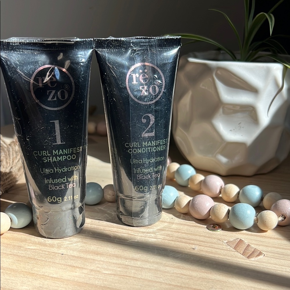 Rezo Curl Manifest Shampoo and Conditioner Set